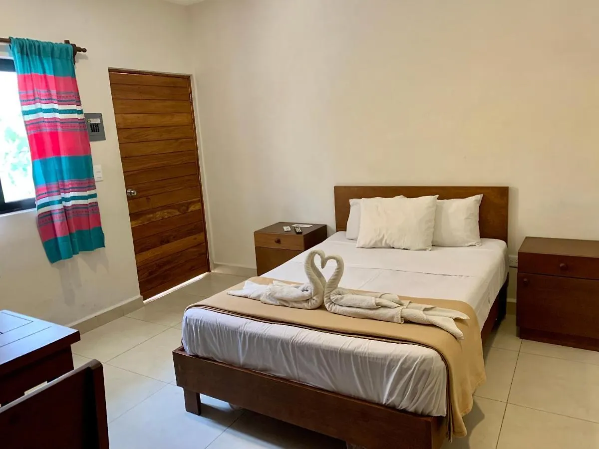 Hotel AKBAL Playa - Beach Zone Playa del Carmen 5*,